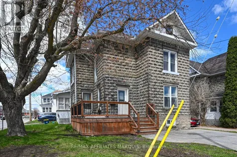 2 Foster Avenue Smiths Falls ON K7A 1K1