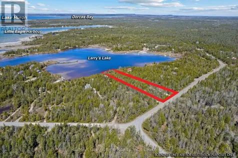 916 Dorcas Bay Road Northern Bruce Peninsula ON N0H 2R0