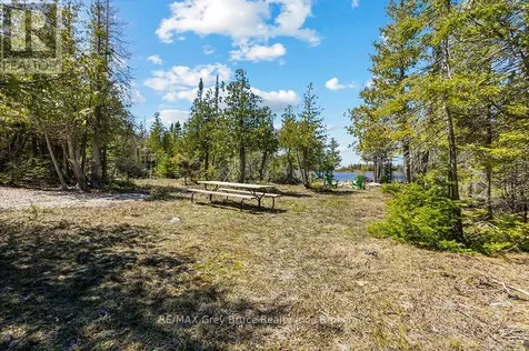 916 Dorcas Bay Road Northern Bruce Peninsula ON N0H 2R0