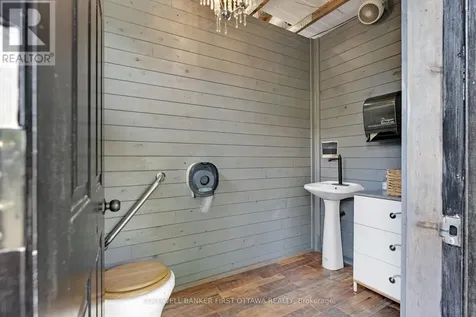 3840 Old Almonte Road Ottawa ON K0A 1A0