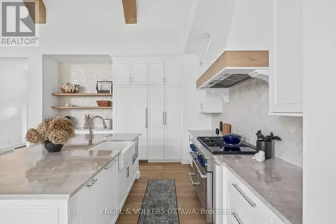 6117 James Bell Drive Ottawa ON K4M 1B3