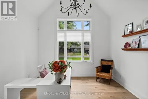 6117 James Bell Drive Ottawa ON K4M 1B3