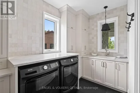 6117 James Bell Drive Ottawa ON K4M 1B3