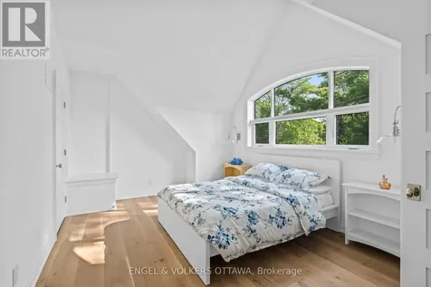 6117 James Bell Drive Ottawa ON K4M 1B3