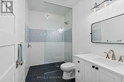 6117 James Bell Drive Ottawa ON K4M 1B3