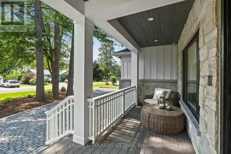 6117 James Bell Drive Ottawa ON K4M 1B3