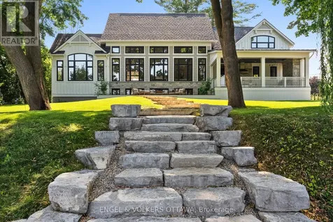6117 James Bell Drive Ottawa ON K4M 1B3