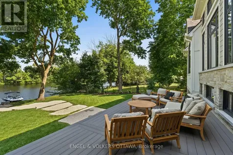 6117 James Bell Drive Ottawa ON K4M 1B3