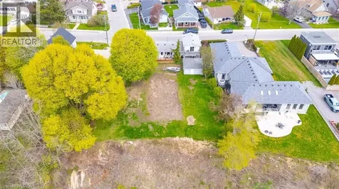 2039 Erie Street Port Dover ON N0A 1N7
