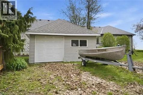 2039 Erie Street Port Dover ON N0A 1N7