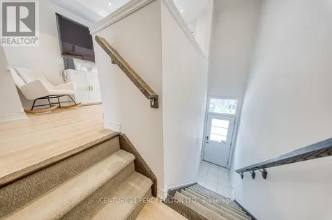 461 Blackburn Drive Drive Brantford ON N3T 6S8
