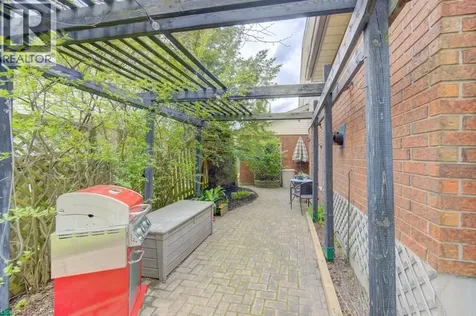 108 Clearwater Crescent Waterloo ON N2V 1L8