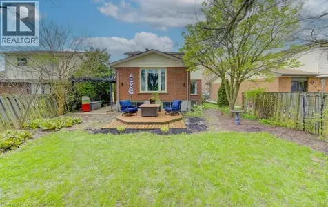 108 Clearwater Crescent Waterloo ON N2V 1L8