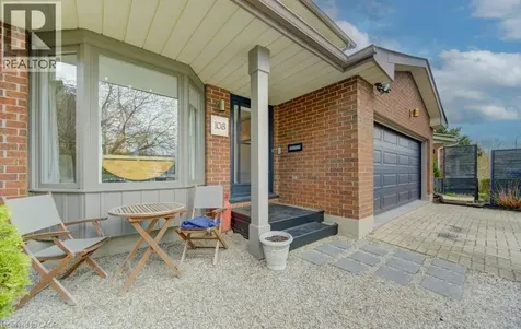 108 Clearwater Crescent Waterloo ON N2V 1L8