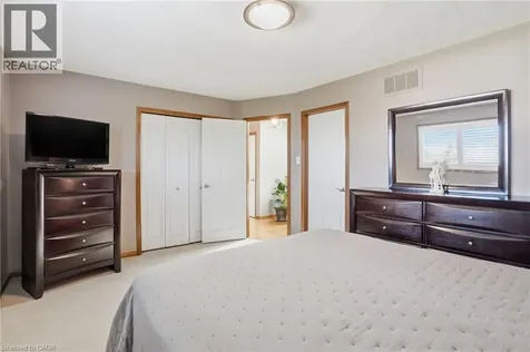 32 Highbury Drive Stoney Creek ON L8J 2T4