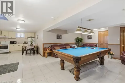 32 Highbury Drive Stoney Creek ON L8J 2T4