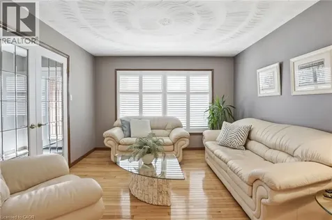 32 Highbury Drive Stoney Creek ON L8J 2T4