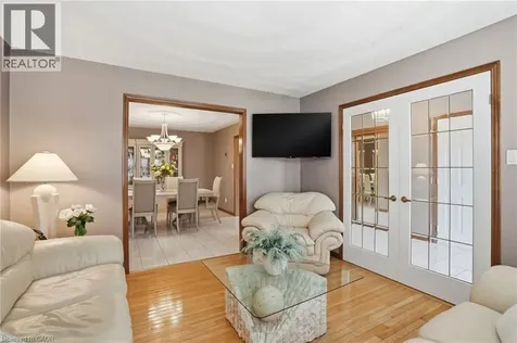 32 Highbury Drive Stoney Creek ON L8J 2T4