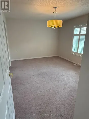 2705 Kingsway Drive Kitchener ON N2C 2T2