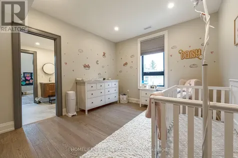 16 Windsor Drive Whitchurch-stouffville ON L4A 7X3