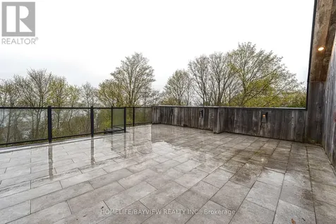 16 Windsor Drive Whitchurch-stouffville ON L4A 7X3