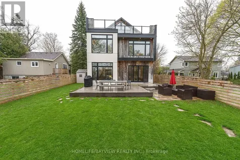 16 Windsor Drive Whitchurch-stouffville ON L4A 7X3