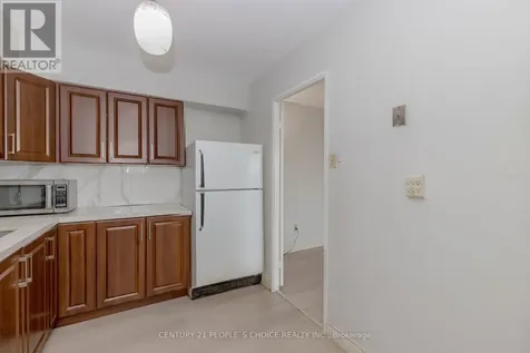 3533 Derry Road East Mississauga (malton) ON L4T 1B1