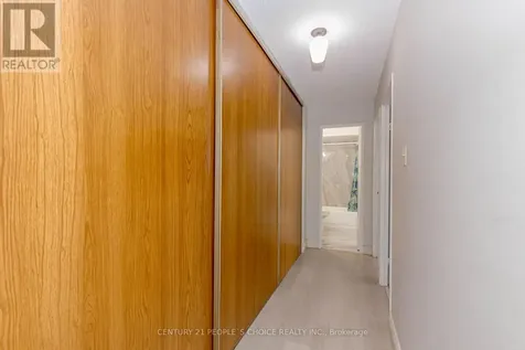 3533 Derry Road East Mississauga (malton) ON L4T 1B1