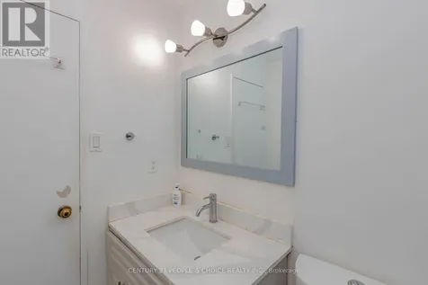 3533 Derry Road East Mississauga (malton) ON L4T 1B1