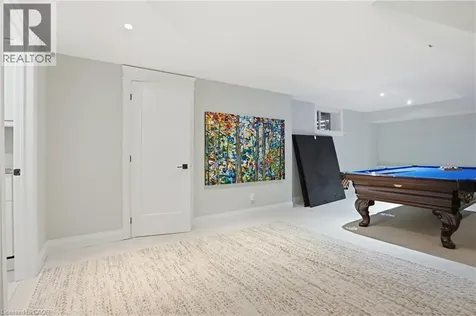 735 George Street Burlington ON L7R 2V8