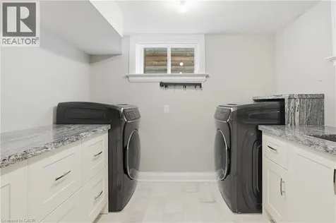 735 George Street Burlington ON L7R 2V8