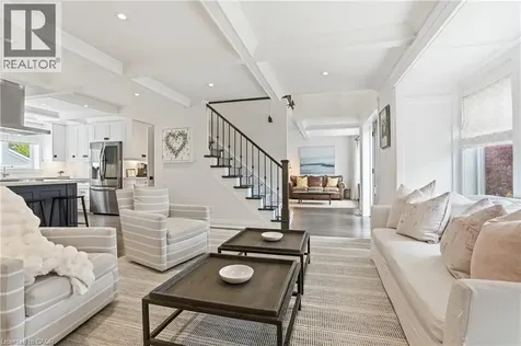 735 George Street Burlington ON L7R 2V8