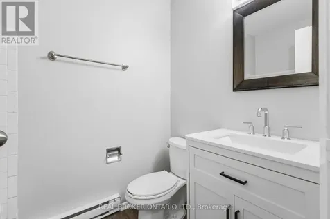 1306 Valley Drive Oshawa (lakeview) ON L1J 7J7