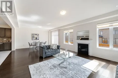 24 Dumaine Street Whitby ON L1P 0G8