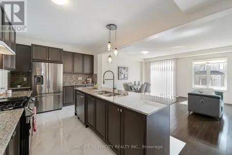 24 Dumaine Street Whitby ON L1P 0G8