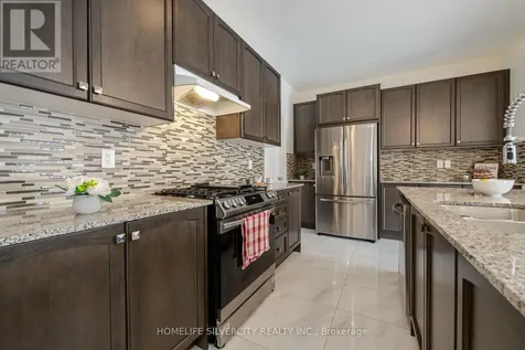 24 Dumaine Street Whitby ON L1P 0G8