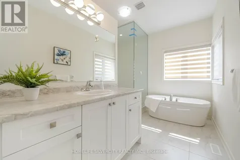 24 Dumaine Street Whitby ON L1P 0G8