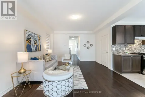 24 Dumaine Street Whitby ON L1P 0G8