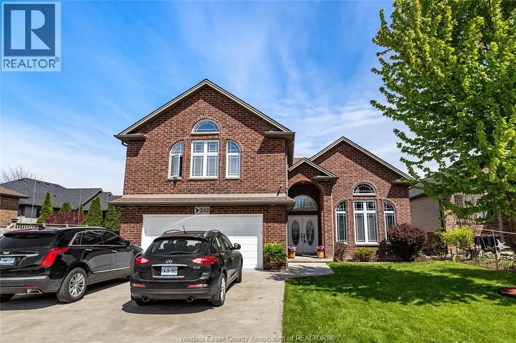 242 Donald Crescent Belle River ON N8L 0P2