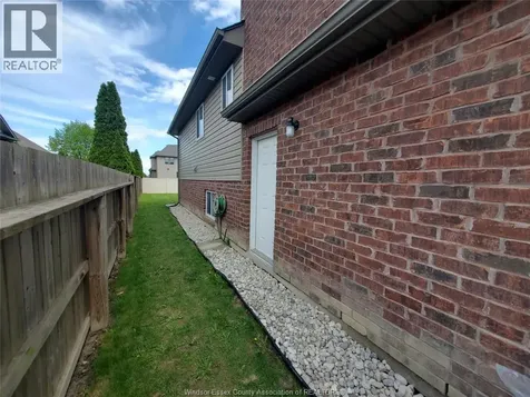 242 Donald Crescent Belle River ON N8L 0P2