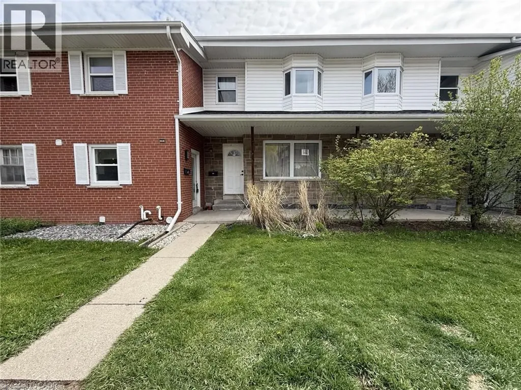 284 Westcourt Place Waterloo ON N2L 2R7