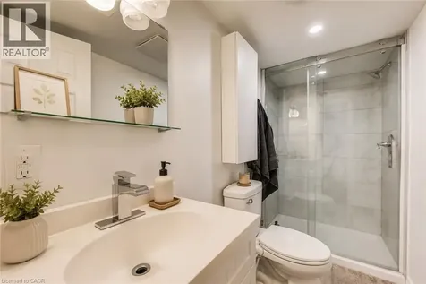 284 Westcourt Place Waterloo ON N2L 2R7