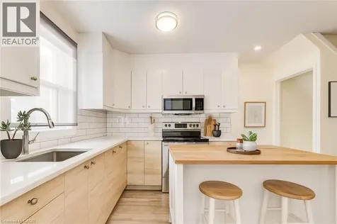 284 Westcourt Place Waterloo ON N2L 2R7