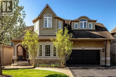 29 Gaines Avenue Dundas ON L9H 7M4