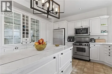 29 Gaines Avenue Dundas ON L9H 7M4