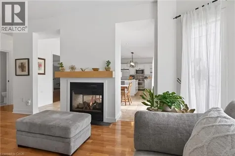 29 Gaines Avenue Dundas ON L9H 7M4