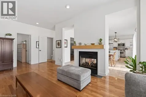 29 Gaines Avenue Dundas ON L9H 7M4
