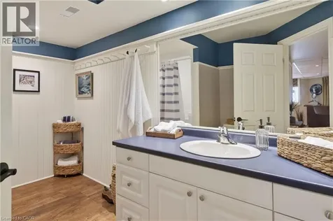 29 Gaines Avenue Dundas ON L9H 7M4