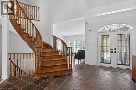 29 Gaines Avenue Dundas ON L9H 7M4