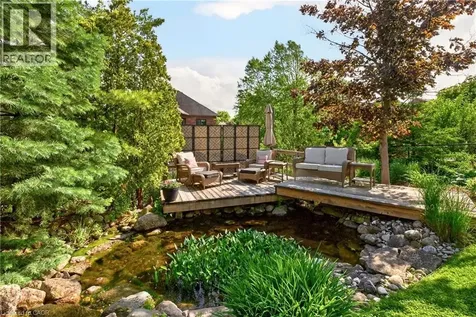 29 Gaines Avenue Dundas ON L9H 7M4